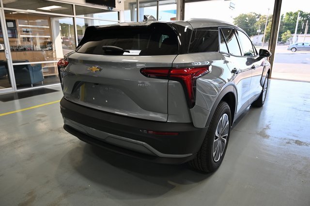 Used 2025 Chevrolet Blazer EV LT image 5