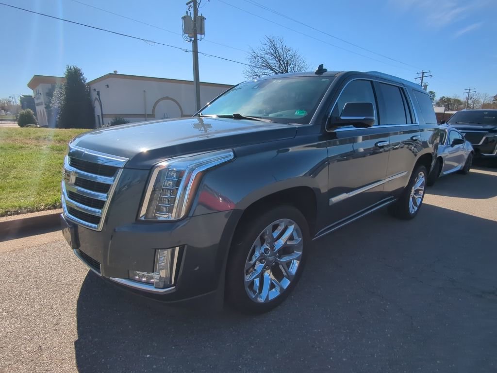 Used 2020 Cadillac Escalade Premium Luxury image 7