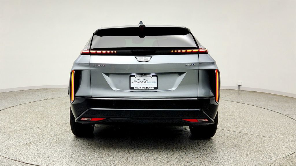Used 2025 Cadillac Lyriq Luxury RWD image 6