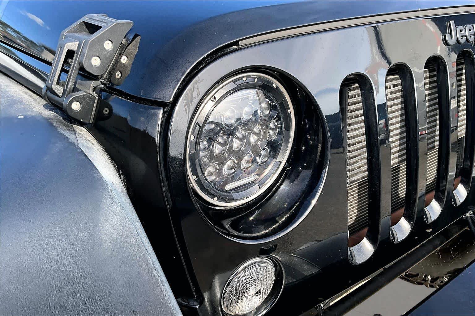 Used 2016 Jeep Wrangler Sport AWD/4WD image 29