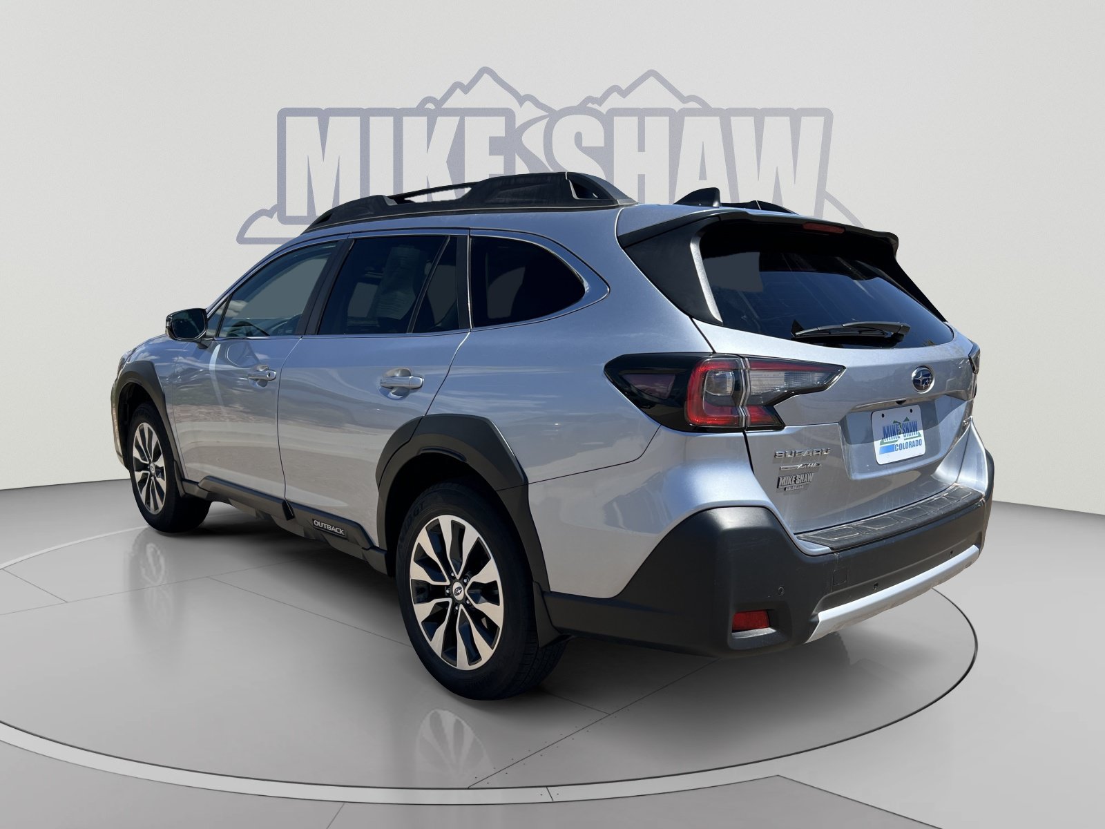 Used 2023 Subaru Outback Limited AWD/4WD image 12