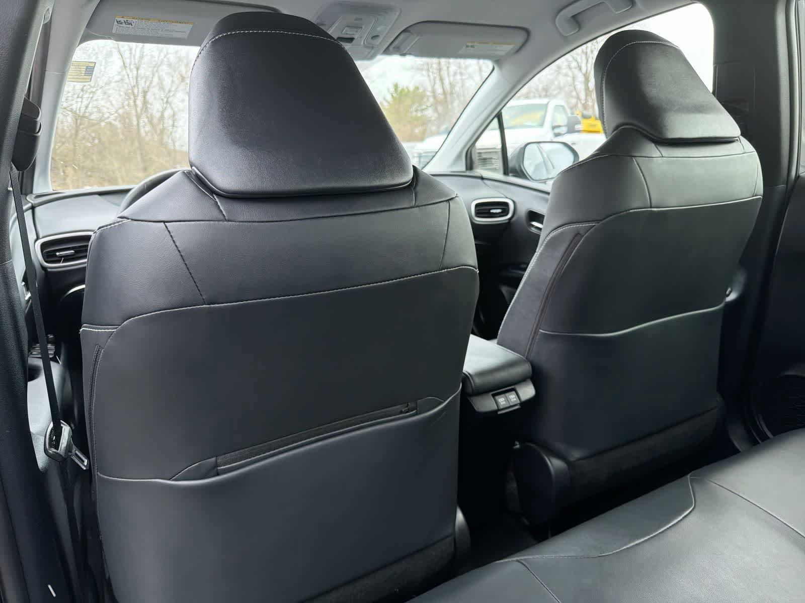Used 2022 Toyota Prius Prime XLE FWD image 19