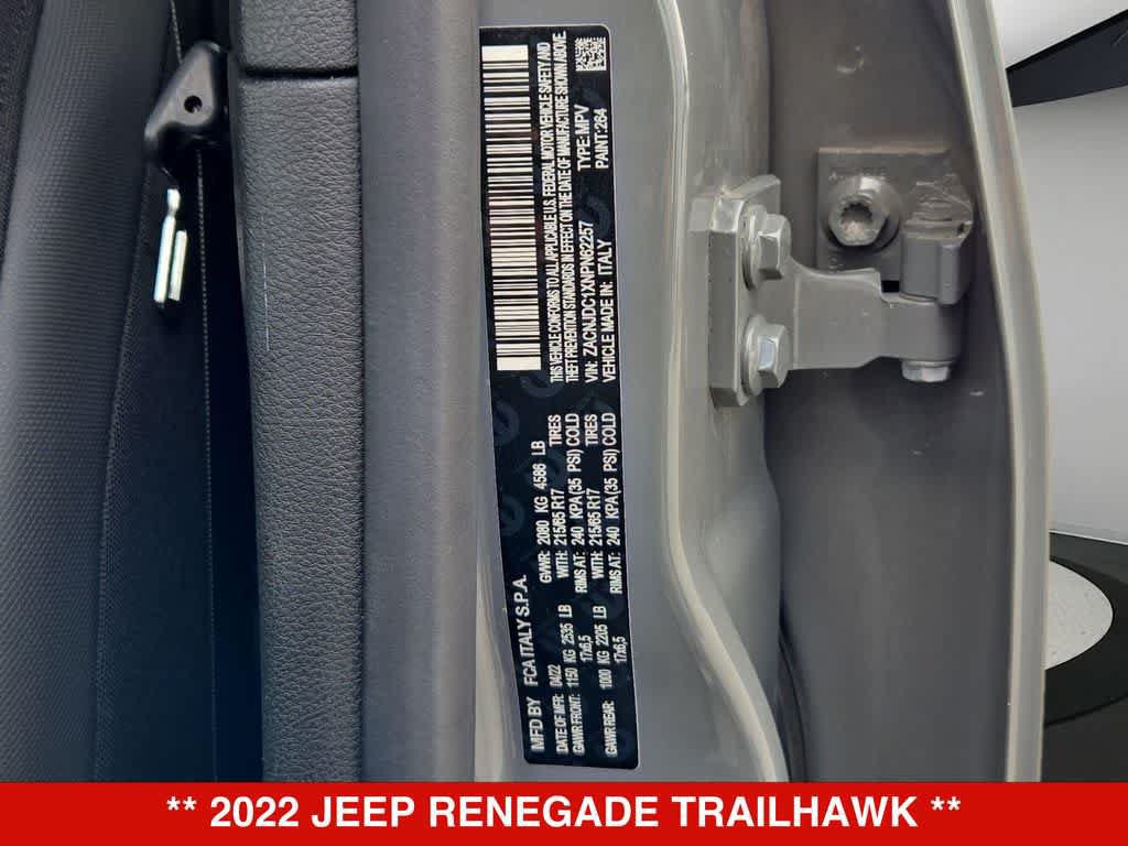 Used 2022 Jeep Renegade Trailhawk AWD/4WD image 35