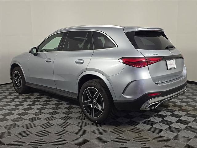 New 2026 Mercedes-Benz GLC 300 4MATIC image 3