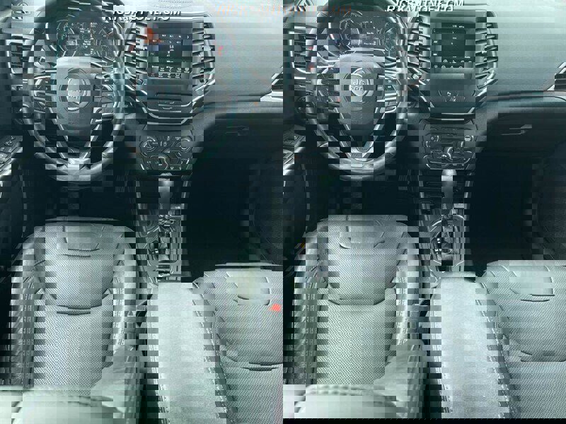 Used 2021 Jeep Cherokee Latitude Lux image 8