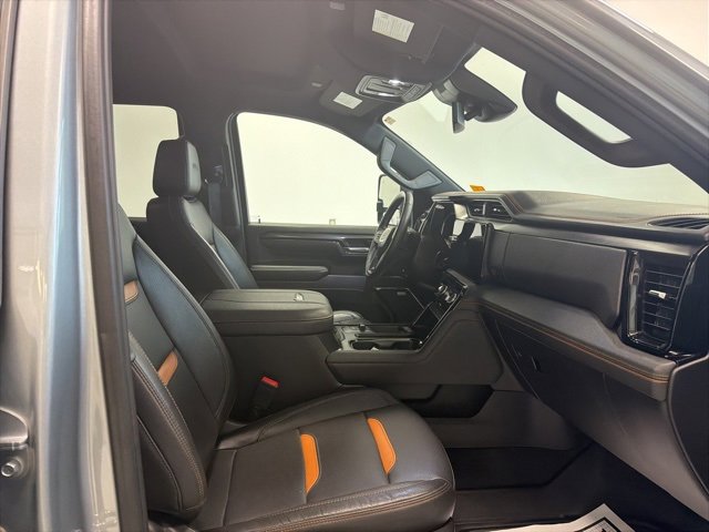 Used 2024 GMC Sierra 2500 AT4 image 40