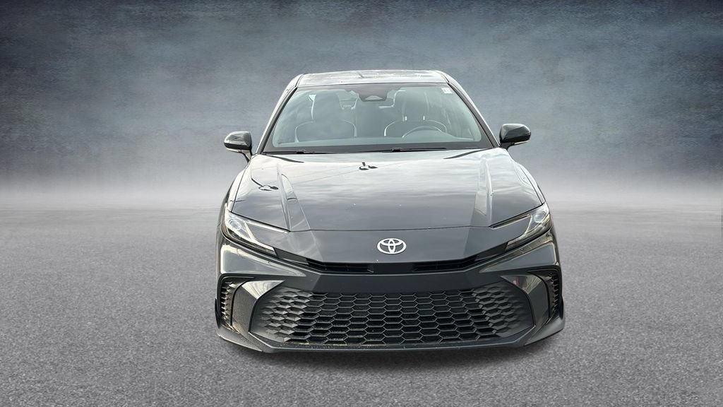 Used 2025 Toyota Camry SE FWD image 5