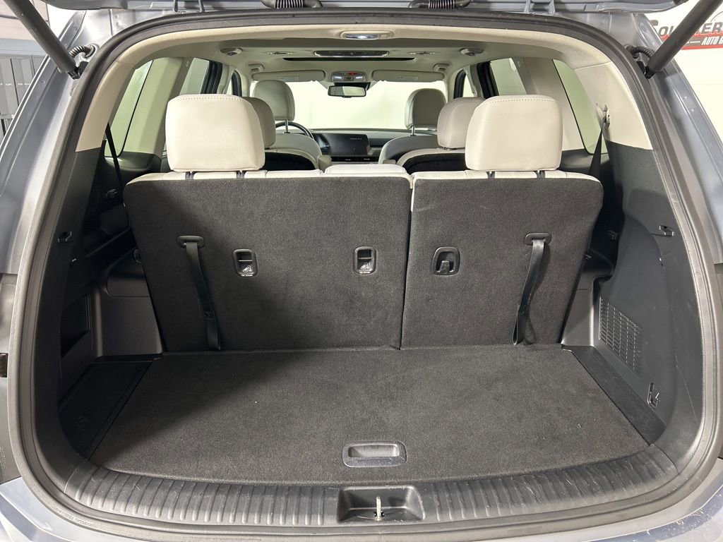 Used 2023 Kia Telluride EX w/ EX Captain's Chair Package image 29