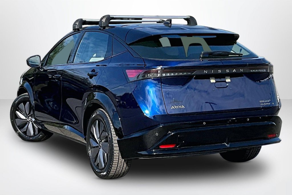 Used 2023 Nissan Ariya AWD image 5