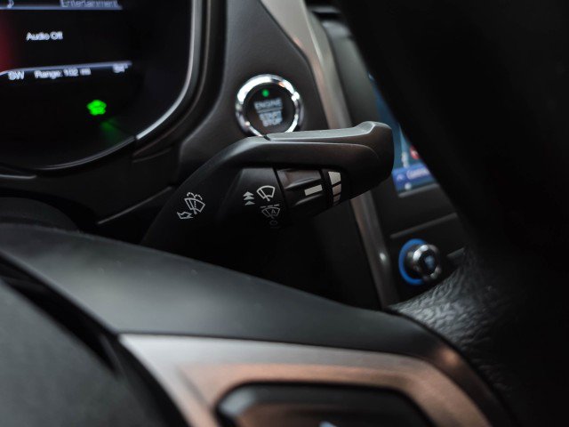 Used 2020 Ford Fusion SE FWD image 21