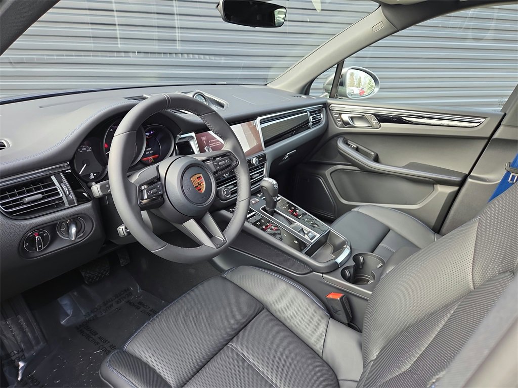 New 2026 Porsche Macan Turbo image 4