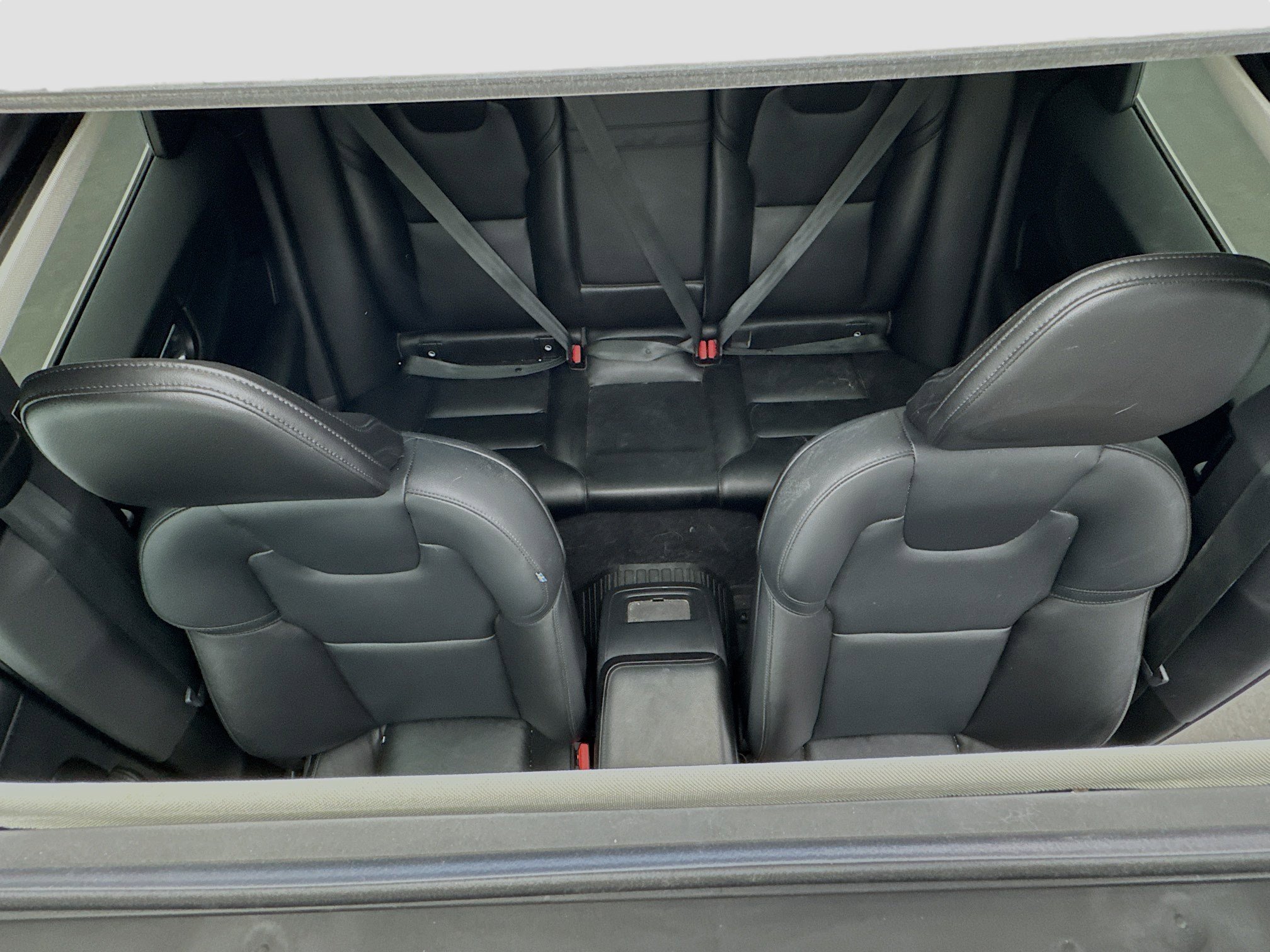 Used 2023 Volvo XC60 B5 Core w/ Climate Package image 14