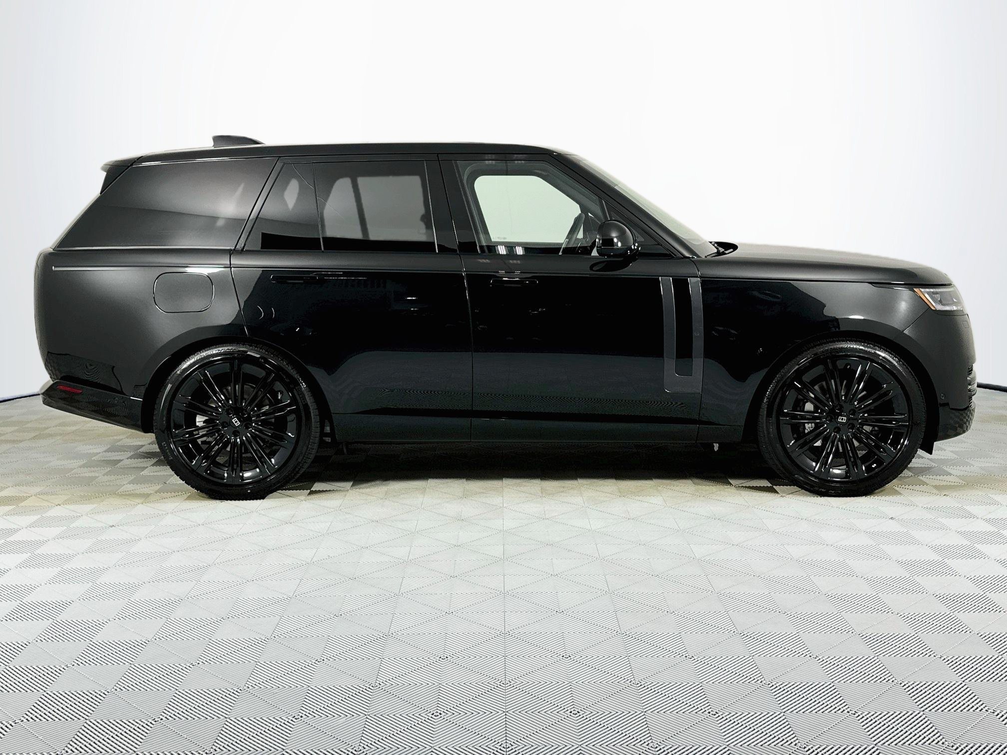 New 2027 Land Rover Range Rover SE AWD/4WD image 4
