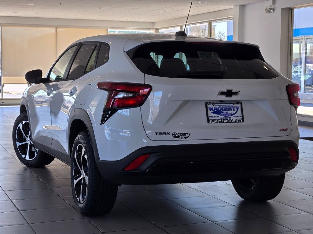 New 2026 Chevrolet Trax RS w/ Driver Confidence Package FWD image 14