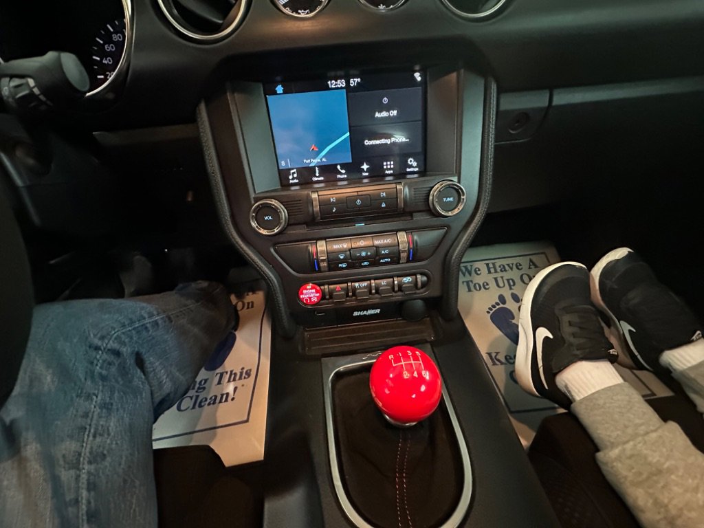 Used 2017 Ford Mustang Shelby GT350 w/ Electronics Package RWD image 9