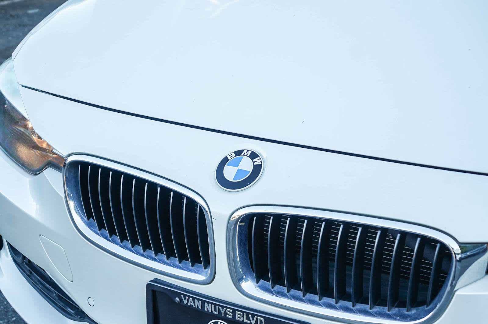 Used 2015 BMW 328i Sedan RWD image 9