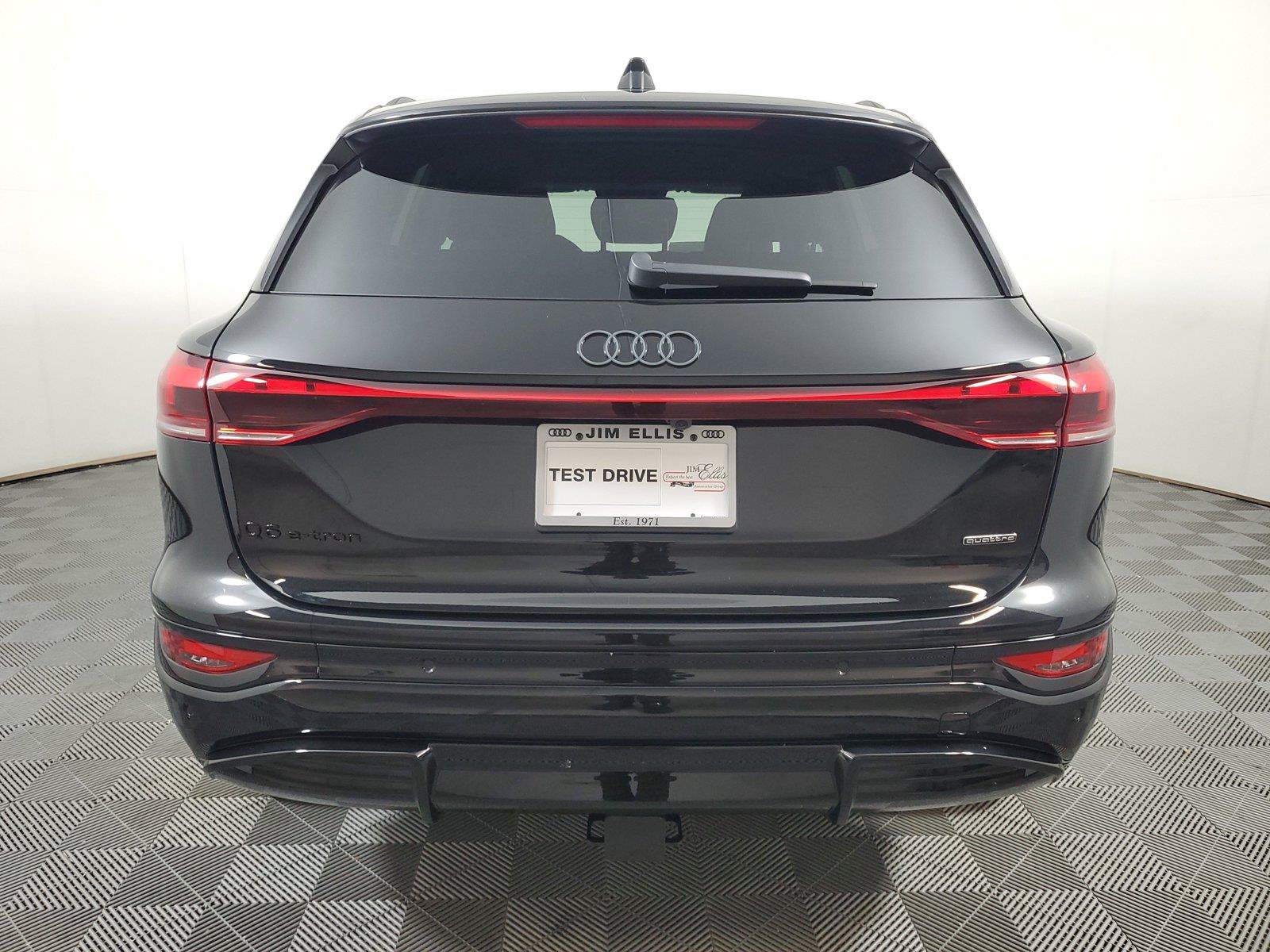 New 2027 Audi Q6 e-tron Premium Plus AWD/4WD image 6