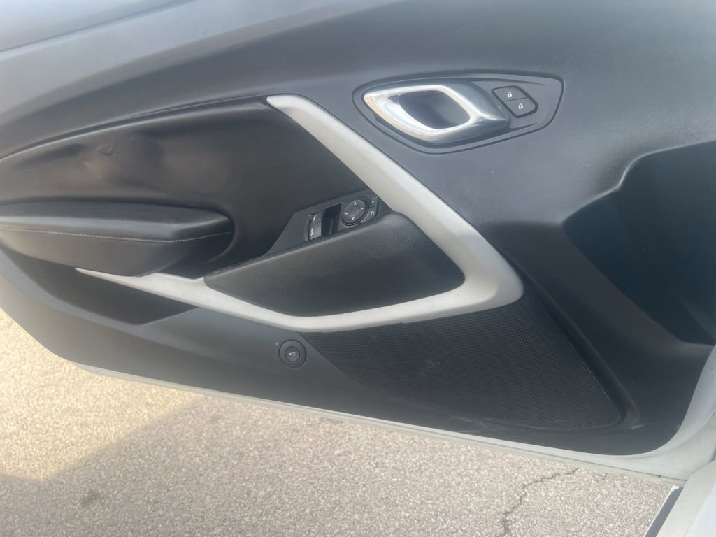 Used 2018 Chevrolet Camaro LS RWD image 10