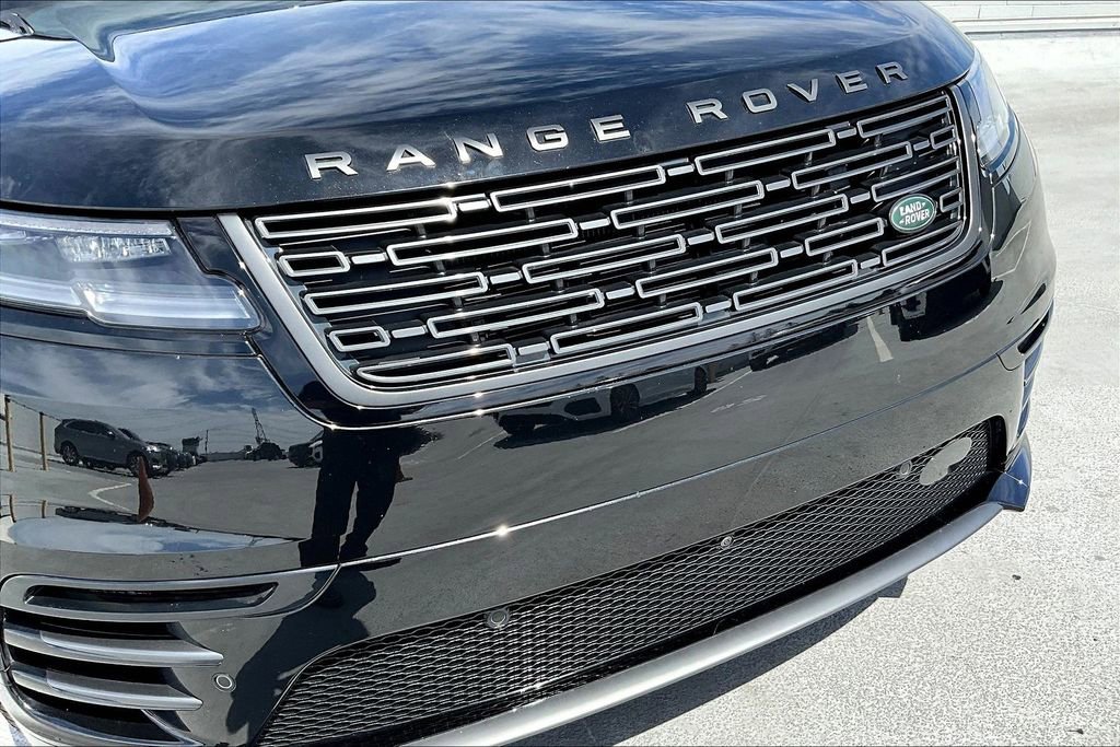 Certified 2026 Land Rover Range Rover Velar Dynamic SE AWD/4WD image 31
