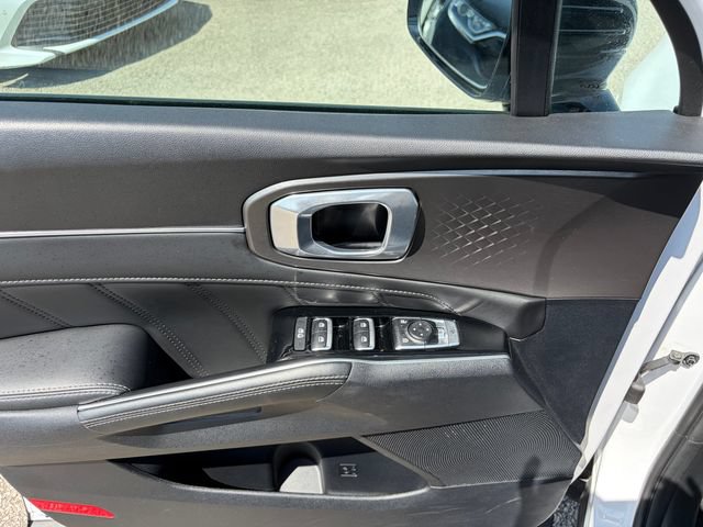 Certified 2023 Kia Sorento SX AWD/4WD image 14