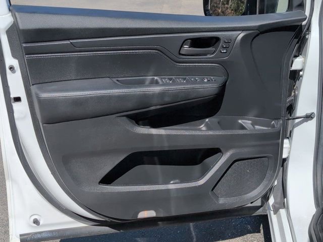 Used 2025 Honda Odyssey Sport-L image 11