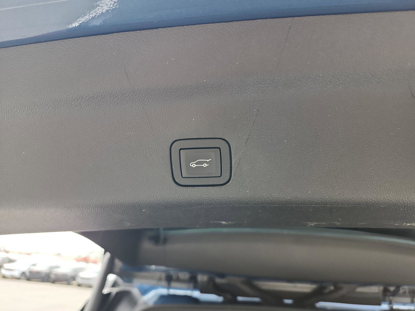 Certified 2025 GMC Yukon XL Elevation w/ Elevation Premium Package image 13