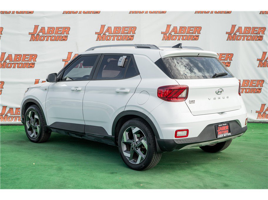 Used 2020 Hyundai Venue SEL w/ Convenience + Premium Package FWD image 25