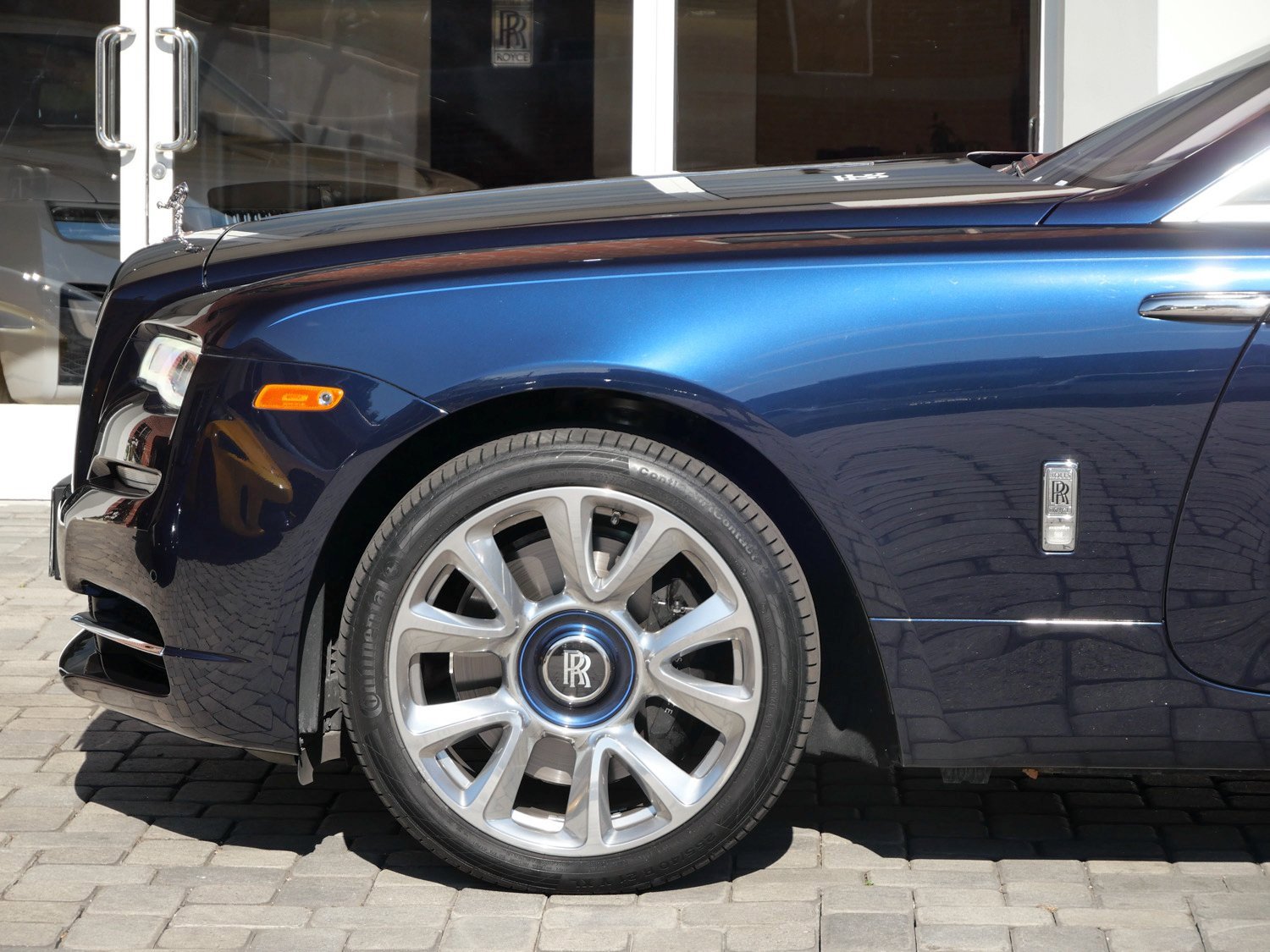 Used 2019 Rolls-Royce Wraith image 12