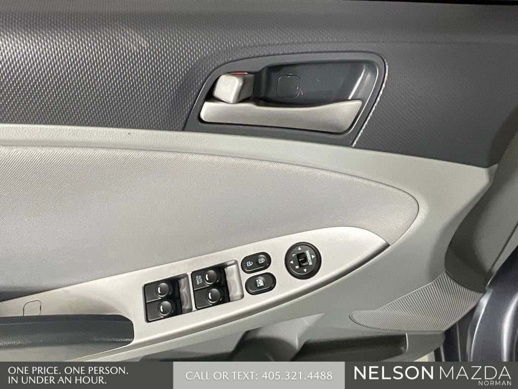 Used 2017 Hyundai Accent SE image 17