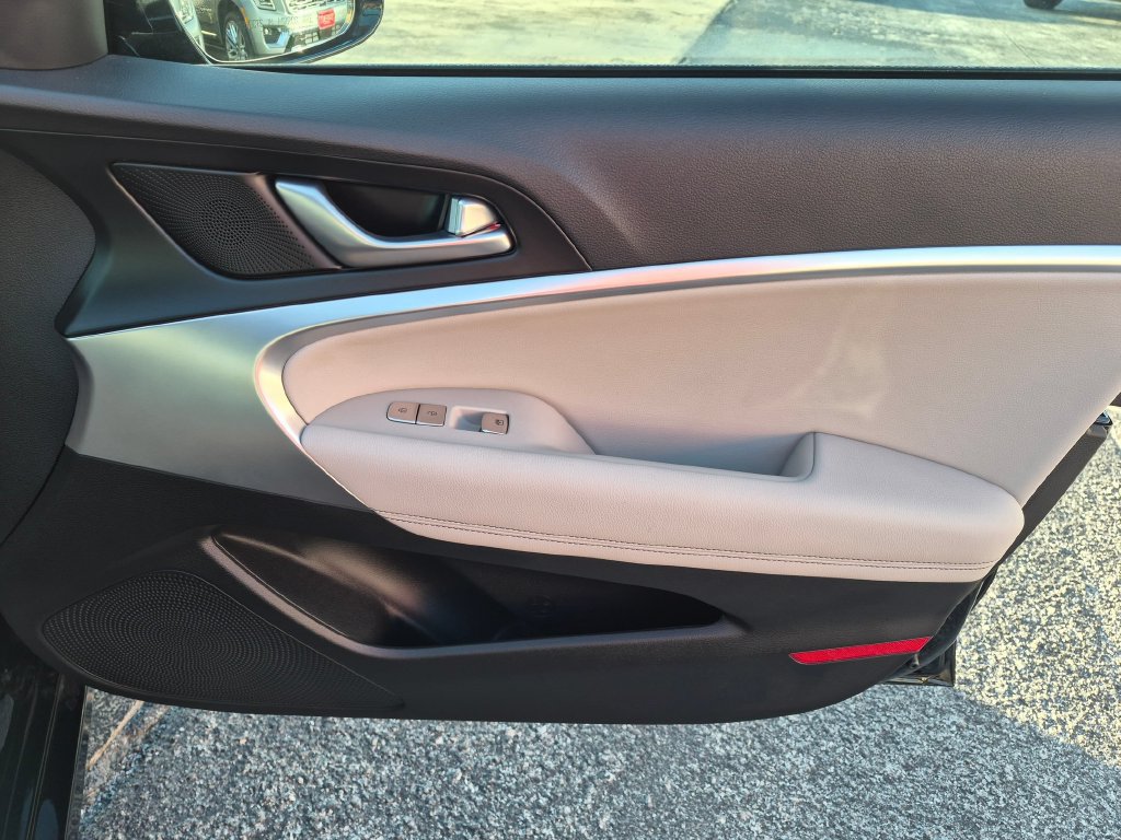 Used 2023 Genesis G70 2.0T AWD/4WD image 24
