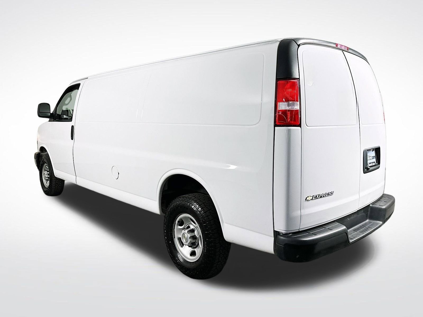 Used 2023 Chevrolet Express 2500 Extended w/ Driver Convenience Package image 6