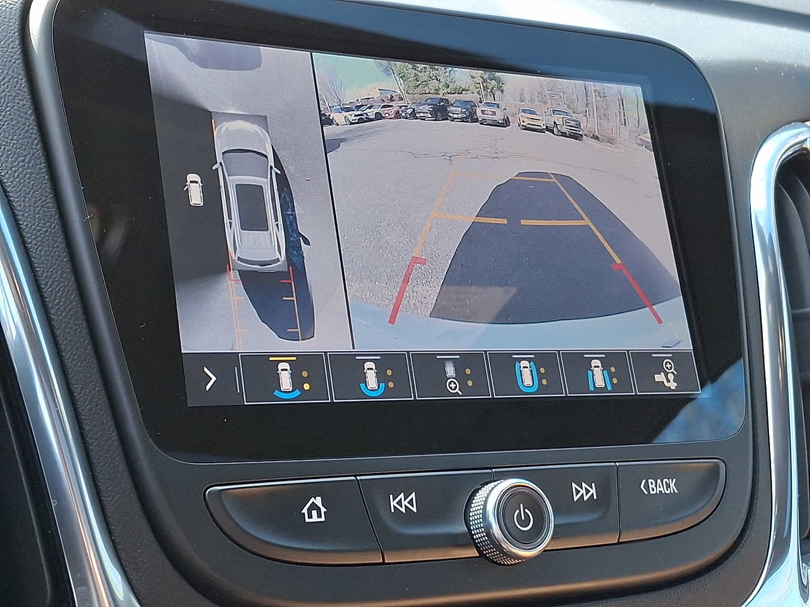 Used 2020 Chevrolet Equinox Premier AWD/4WD image 16