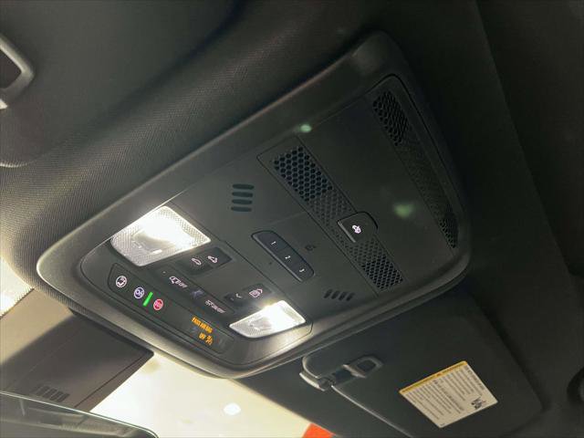 Used 2023 Cadillac XT6 Sport image 32