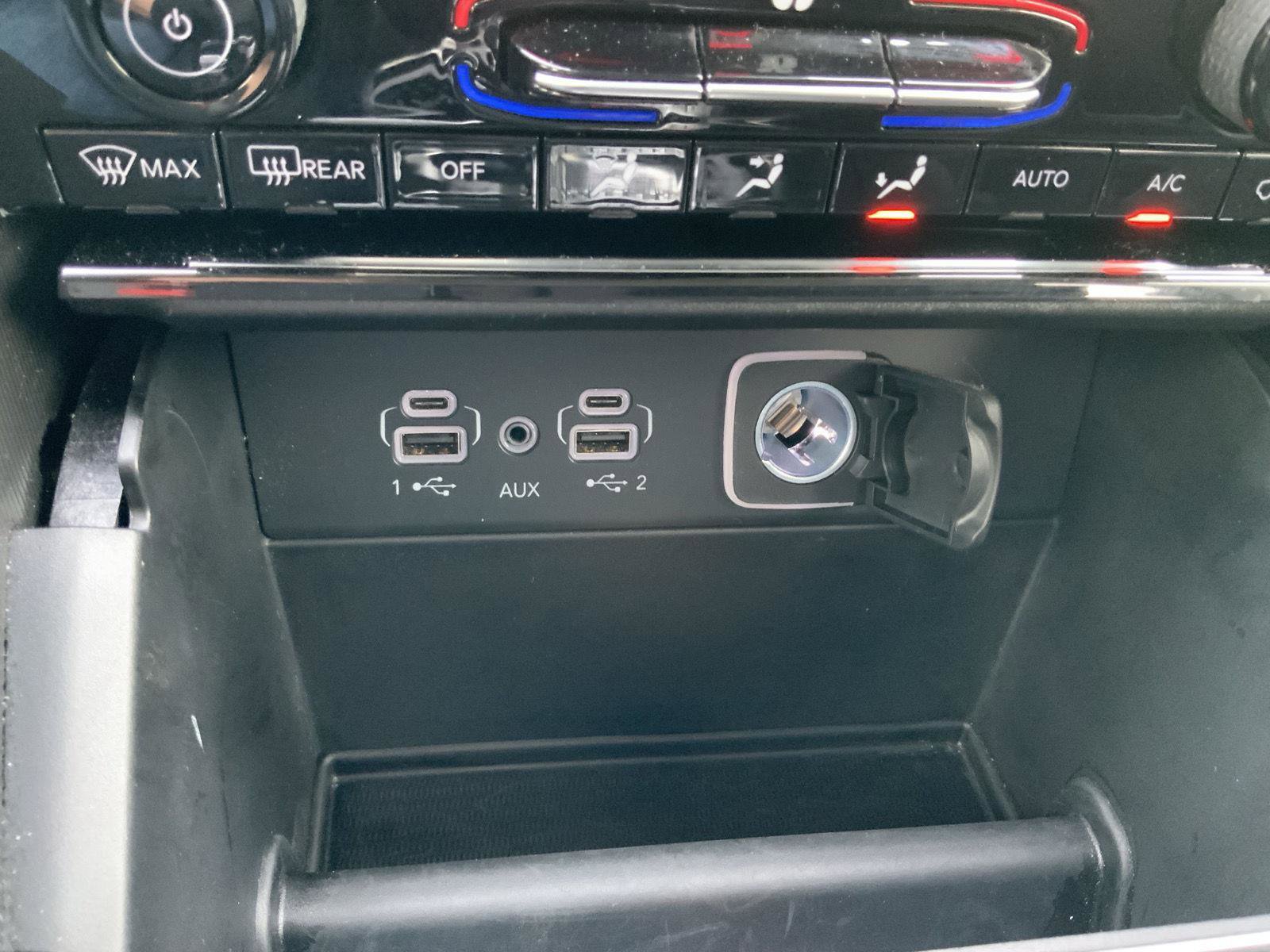 Used 2023 Jeep Grand Cherokee L Limited image 47