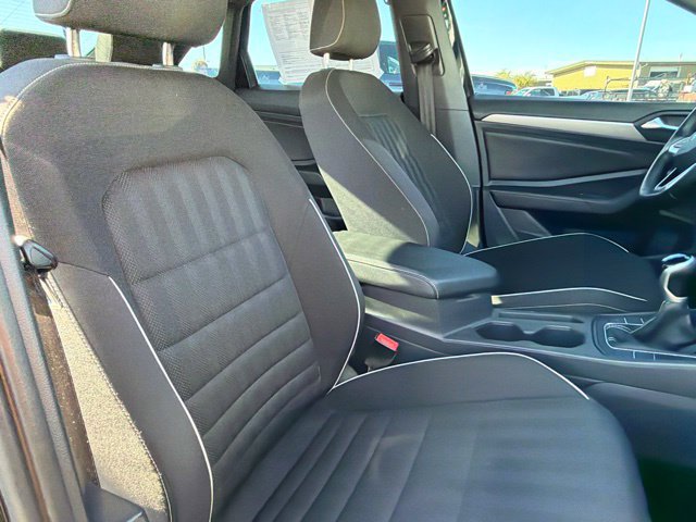 Used 2023 Volkswagen Jetta Sport FWD image 10
