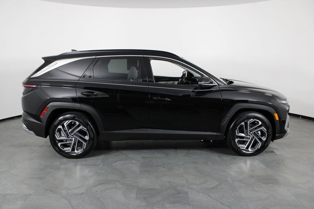 Certified 2025 Hyundai Tucson Limited image 14