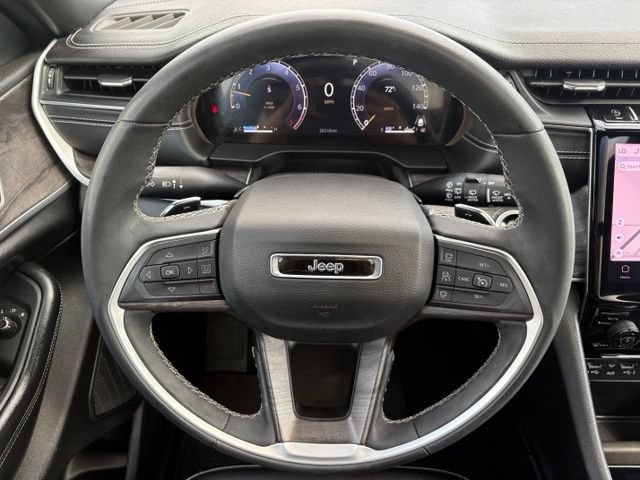 Used 2024 Jeep Grand Cherokee L Limited AWD/4WD image 27