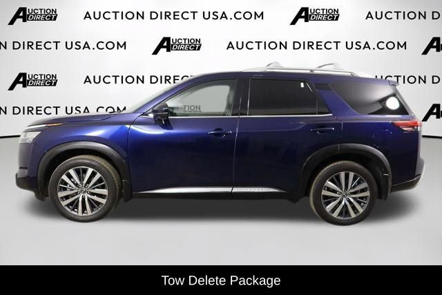 Used 2022 Nissan Pathfinder Platinum w/ Cargo Package FWD image 5