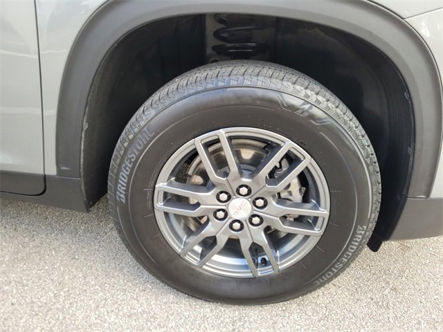 Used 2025 GMC Acadia Elevation image 29