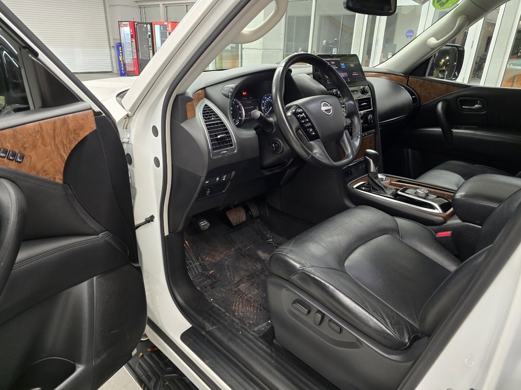 Used 2023 Nissan Armada SL w/ Captain's Chairs Package image 17