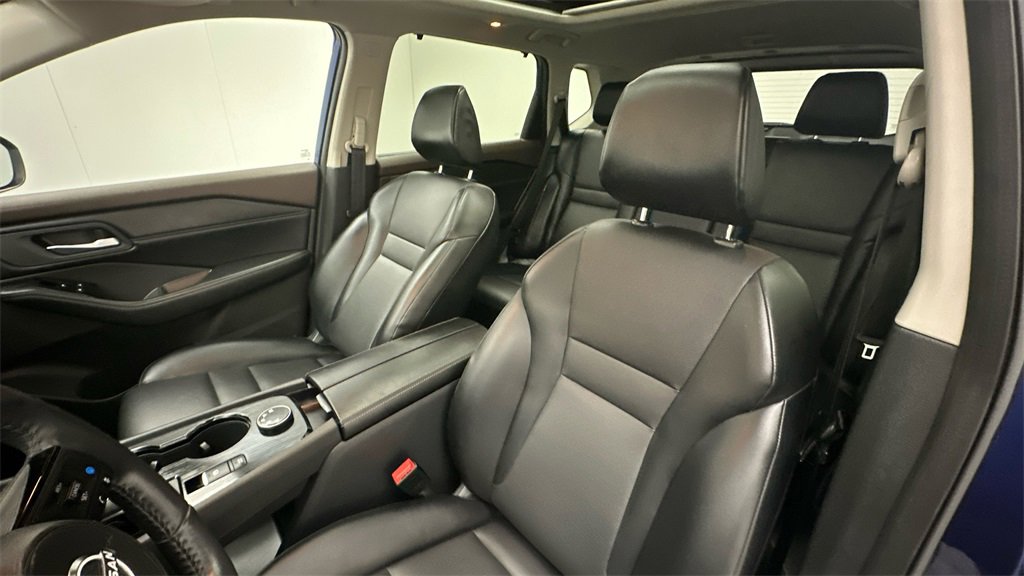 Certified 2023 Nissan Rogue SV w/ SV Premium Package image 9