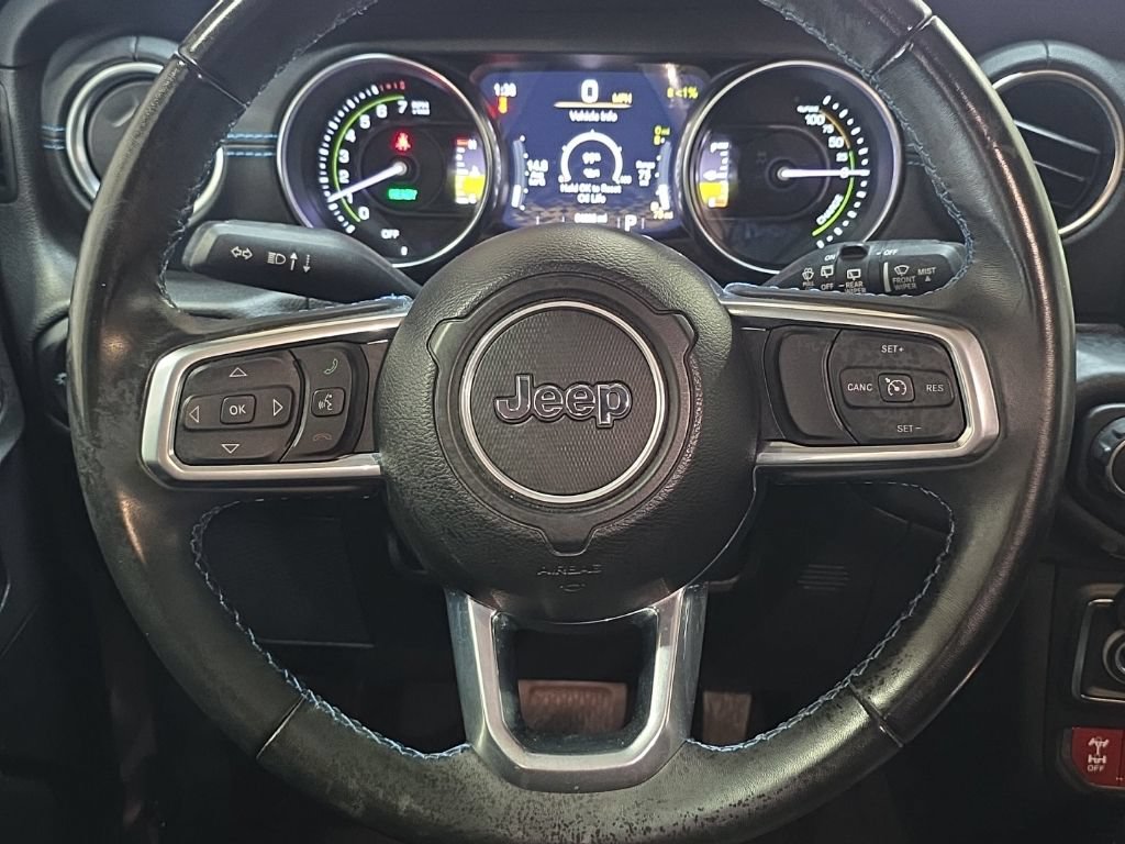 Used 2022 Jeep Wrangler Unlimited Rubicon 4xe AWD/4WD image 15