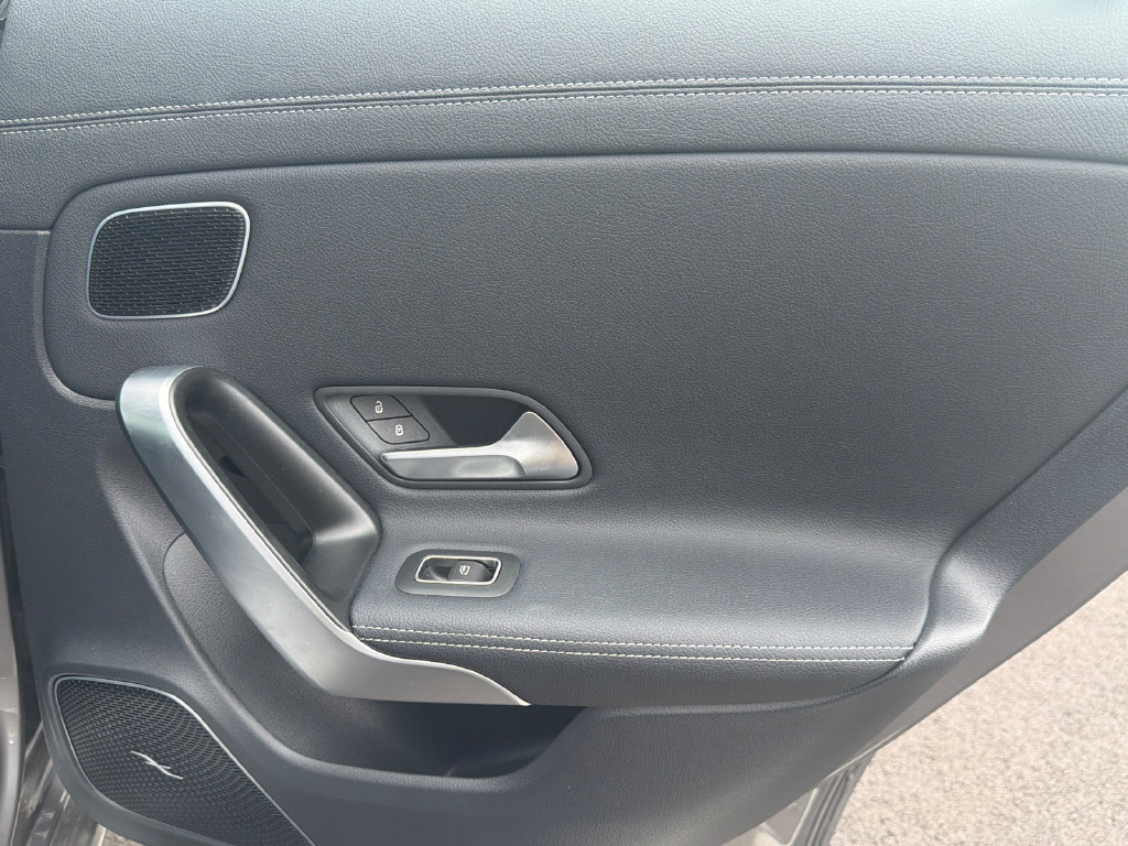 Used 2023 Mercedes-Benz CLA 250 image 16