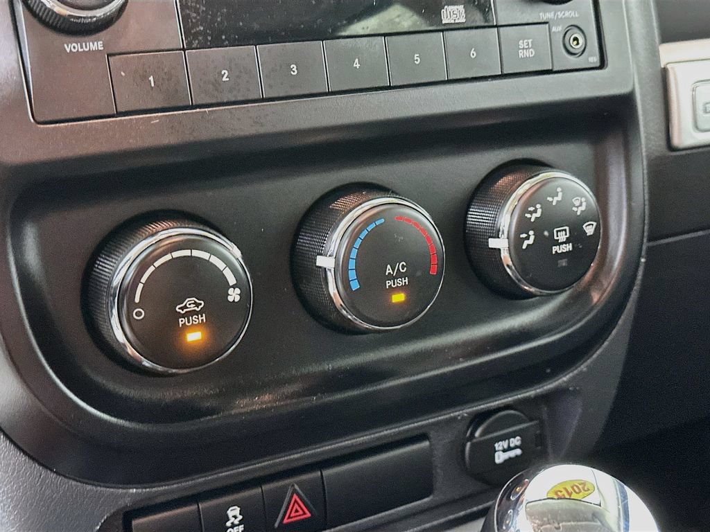 Used 2015 Jeep Compass Sport w/ Power Value Group AWD/4WD image 18