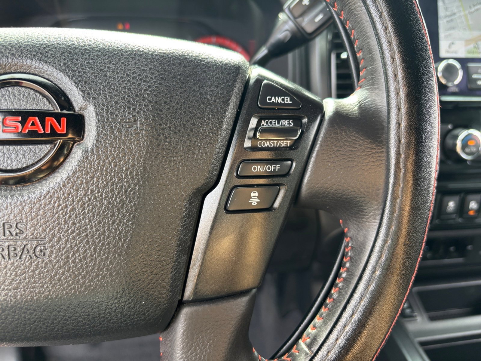 Used 2022 Nissan Titan PRO-4X w/ Pro-4x Convenience Package image 34