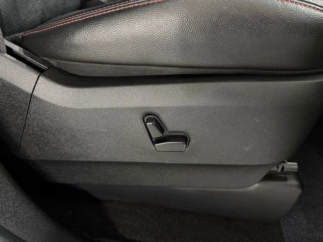 Used 2017 Dodge Grand Caravan GT FWD image 23
