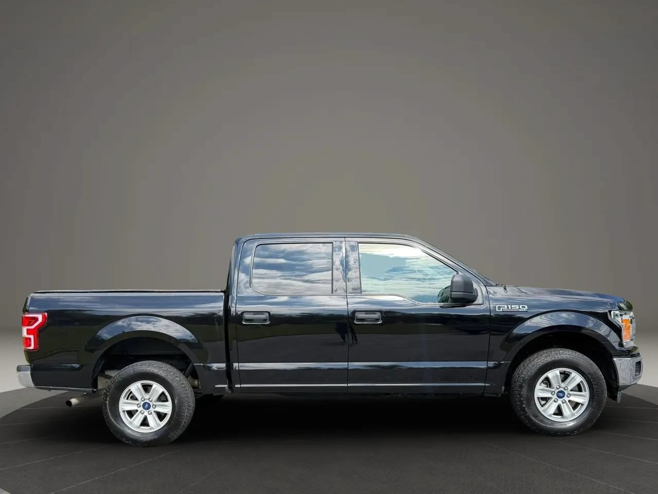 Used 2019 Ford F150 XLT AWD/4WD image 8