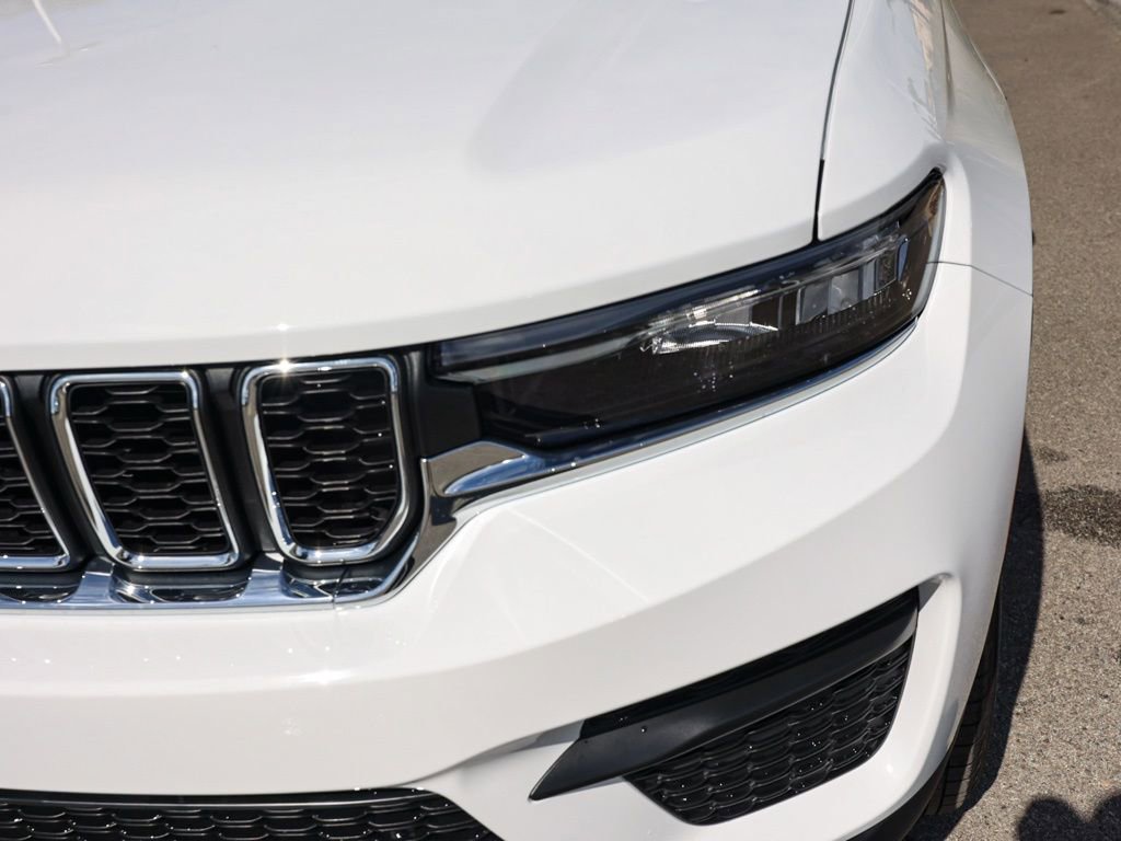 New 2026 Jeep Grand Cherokee Laredo X image 10