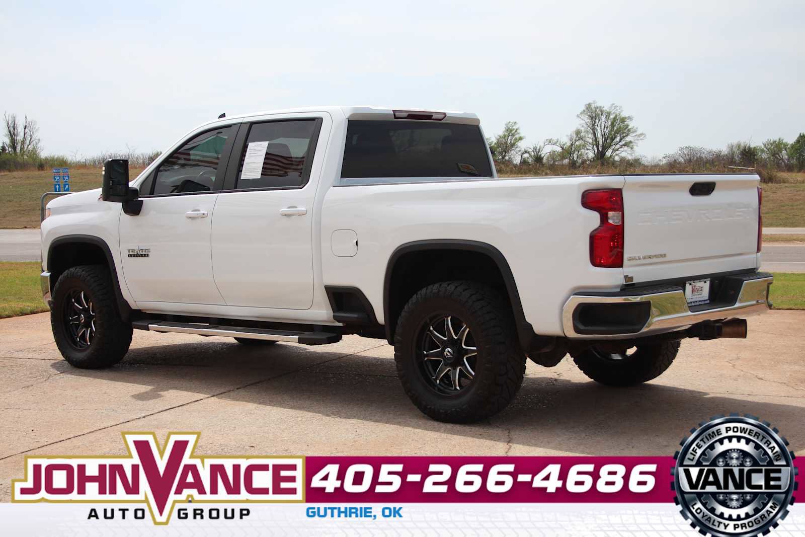 Used 2021 Chevrolet Silverado 2500 LT w/ Texas Edition AWD/4WD image 8
