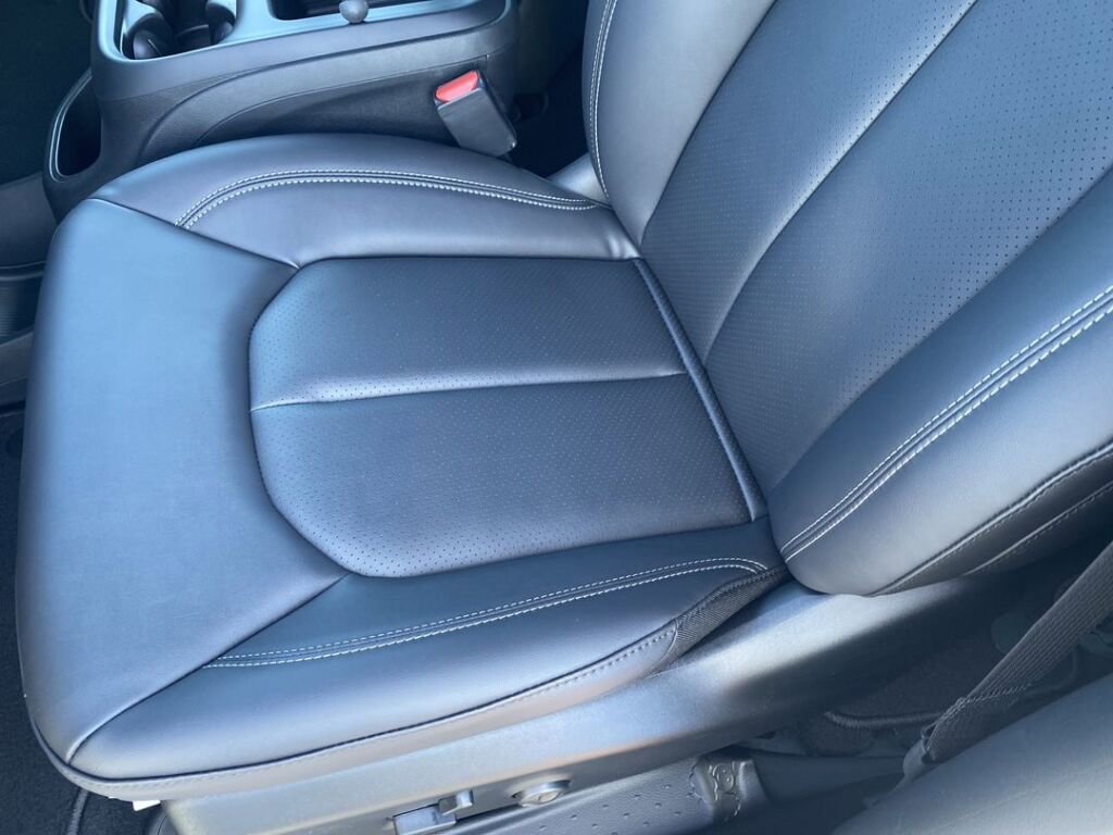 New 2026 Chrysler Pacifica Select image 12